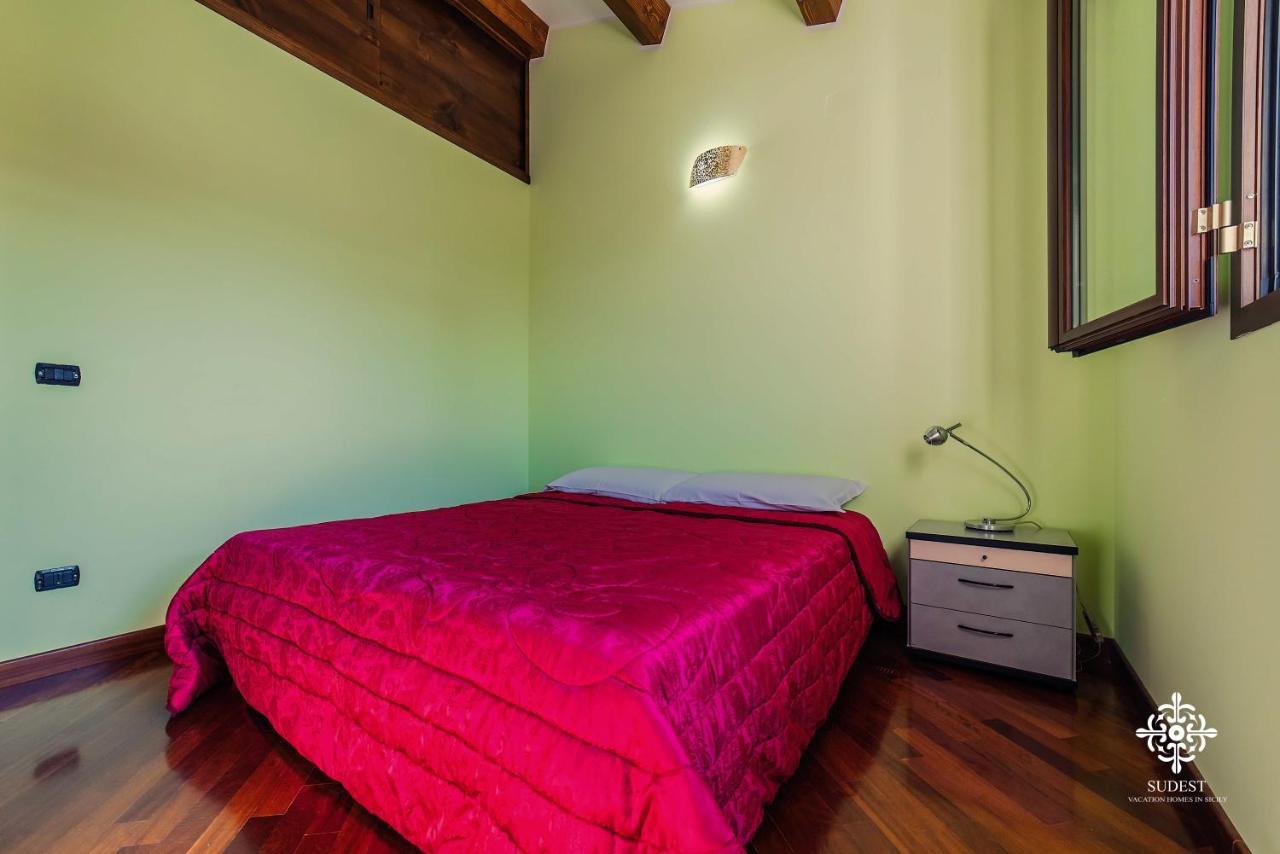 Villa Clara Country Retreat Solarino Exteriör bild