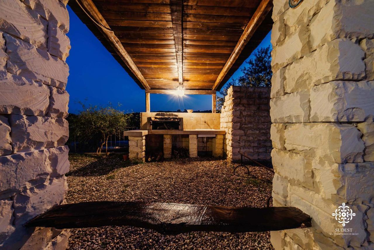Villa Clara Country Retreat Solarino Exteriör bild